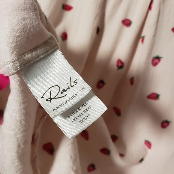 RAILS short sleeve button up crop top in Blush Strawberry size XS - Picture 5 of 11